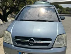 Cinzento Usado 2005 Opel Meriva Monovolume | € 3.900