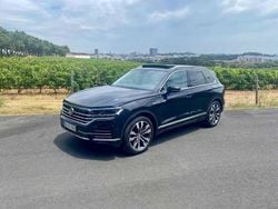 Azul Usado 2019 VW Touareg Elegance+ SUV | € 48.500