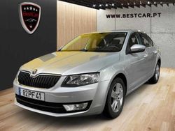 Cinzento Usado 2014 Skoda Octavia Citadino | € 12.950 (Caro)