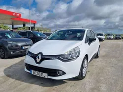 Branco Usado 2015 Renault Clio IV | € 11.990 (Caro)