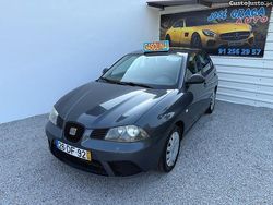Cinza Usado 2007 Seat Ibiza | € 3.450 (Preço justo)