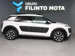 Branco Usado 2017 Citroën C4 Feel | € 10.990 (Preço justo)