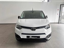 Branco Usado 2023 Toyota Proace Van | € 21.350 (Preço elevado)