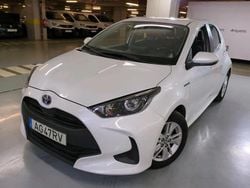 Branco Usado 2021 Toyota Yaris Hybrid Comfort | € 20.600 (Preço justo)