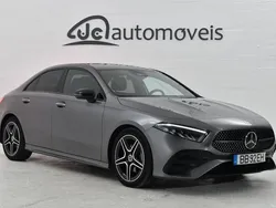 Cinza Usado 2023 Mercedes A200 AMG line Sedan | € 35.200 (Preço justo)