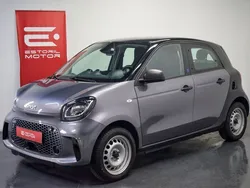 Cinza Usado 2022 Smart ForFour Electric Drive Passion | € 14.750 (Preço justo)