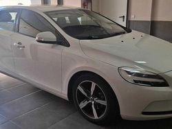 Usado 2016 Volvo V40 Carrinha | € 14.750 (Preço justo)