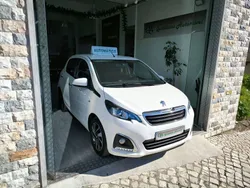 Branco Usado 2018 Peugeot 108 Allure Citadino | € 10.950 (Preço justo)