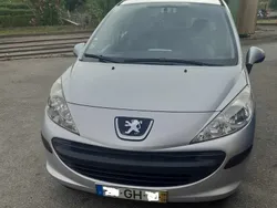 Cinzento Usado 2008 Peugeot 207 Citadino | € 2.890 (Bom preço)