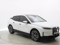 Branco glaciar Usado 2021 BMW iX Performance SUV | € 46.250 (Preço justo)