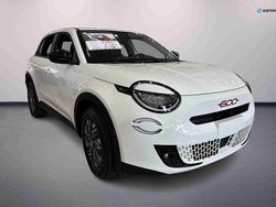 Branco Novo 2025 Fiat 600E Red SUV | € 32.990