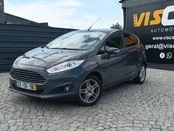 Cinza Usado 2014 Ford Fiesta Titanium Citadino | € 10.900 (Preço justo)