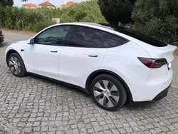 Branco Usado 2022 Tesla Model Y Standard Range SUV | € 31.900 (Bom preço)
