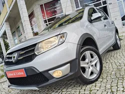 Cinzento Usado 2015 Dacia Sandero Stepway Citadino | € 9.500 (Preço justo)