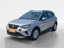 Cinza Usado 2023 Seat Arona Style SUV | € 17.490 (Preço justo)