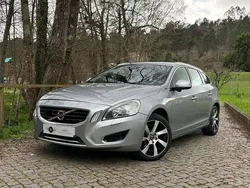 Cinzento Usado 2013 Volvo V60 Carrinha | € 12.950