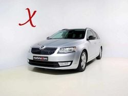Cinzento Usado 2015 Skoda Octavia Elegance Carrinha | € 14.400 (Caro)