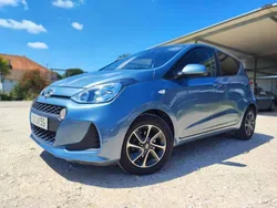Azul Usado 2018 Hyundai i10 Citadino | € 9.250 (Preço justo)