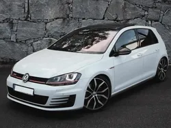Branco Usado 2016 VW Golf VII Citadino | € 24.750 (Bom preço)