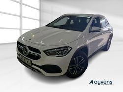 Branco Usado 2023 Mercedes GLA200 Style SUV | € 38.900