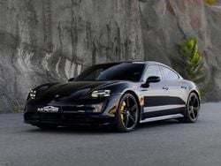 Preto Usado 2020 Porsche Taycan 4S Performance Package Sedan | € 69.500 (Preço justo)