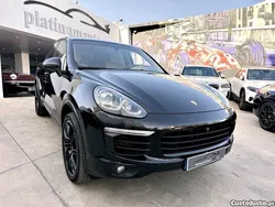 Preto Usado 2015 Porsche Cayenne Platinum Edition SUV | € 49.950