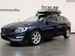 Azul Usado 2015 Volvo V60 Summum Carrinha | € 11.900 (Preço justo)