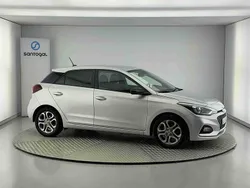 Cinzento Usado 2018 Hyundai i20 Comfort | € 13.490 (Caro)