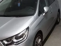 Usado 2015 Citroën C4 Sedan | € 10.000 (Preço elevado)