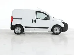 Branco Usado 2018 Peugeot Bipper Monovolume | € 5.990