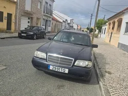 Outra Usado 2001 Mercedes 220 | € 3.800