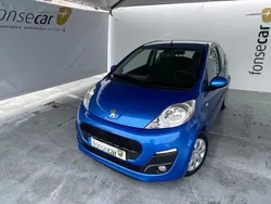 Azul Usado 2013 Peugeot 107 Active Citadino | € 8.990 (Bom preço)