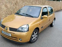 Outra Usado 2002 Renault Clio II Citadino | € 1.850 (Preço elevado)