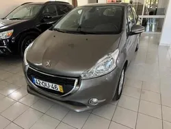 Cinzento Usado 2014 Peugeot 208 Citadino | € 9.750 (Caro)