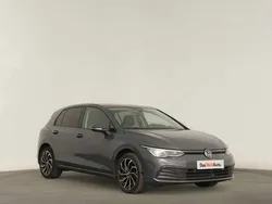 Cinzento Usado 2023 VW Golf VIII Life | € 24.490 (Preço justo)