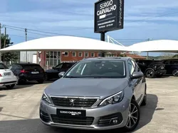 Cinzento Usado 2019 Peugeot 308 Style Carrinha | € 16.000 (Preço justo)