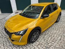 Amarelo Usado 2022 Peugeot e-208 Allure Citadino | € 17.500 (Super Preço)