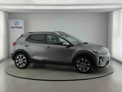 Cinzento Usado 2024 Kia Stonic SUV | € 18.990 (Preço elevado)