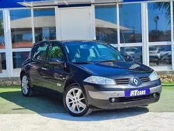 Preto Usado 2003 Renault Mégane II Dynamique Citadino | € 4.980 (Preço elevado)