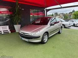 Cinza Usado 2006 Peugeot 206 Van | € 3.750 (Preço justo)