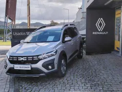 Cinza Usado 2023 Dacia Jogger Essentiel Monovolume | € 19.280 (Preço justo)