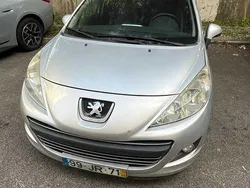 Usado 2010 Peugeot 207 Sedan | € 5.000 (Bom preço)