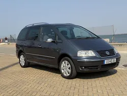Cinza Usado 2009 VW Sharan Freestyle Monovolume | € 7.900