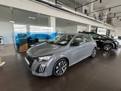 Cinzento Usado 2024 Peugeot 208 Active Citadino | € 17.950 (Bom preço)