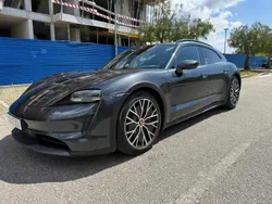 Cinzento Usado 2022 Porsche Taycan Sedan | € 73.990 (Caro)