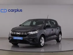 Cinza Usado 2023 Dacia Sandero Essentiel Citadino | € 15.500 (Bom preço)