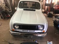 Branco Usado 1983 Renault R4 | € 5.990