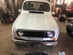 Branco Usado 1983 Renault R4 | € 5.990