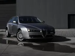 Cinzento Usado 2010 Alfa Romeo 159 Distinctive Carrinha | € 8.999 (Preço justo)