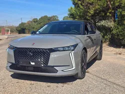 Cinzento Usado 2023 DS Automobiles DS4 | € 26.990